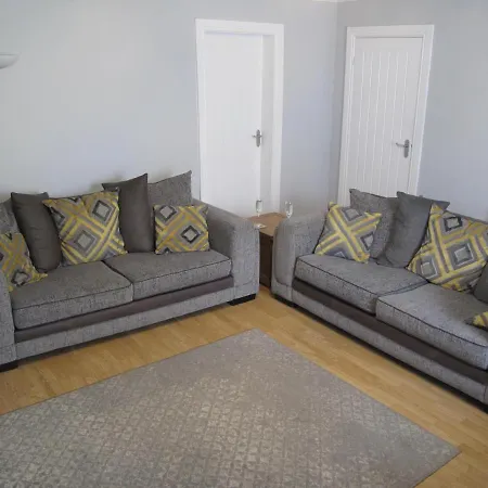 Scarborough, South Cliff Seaside Garden Apartment *