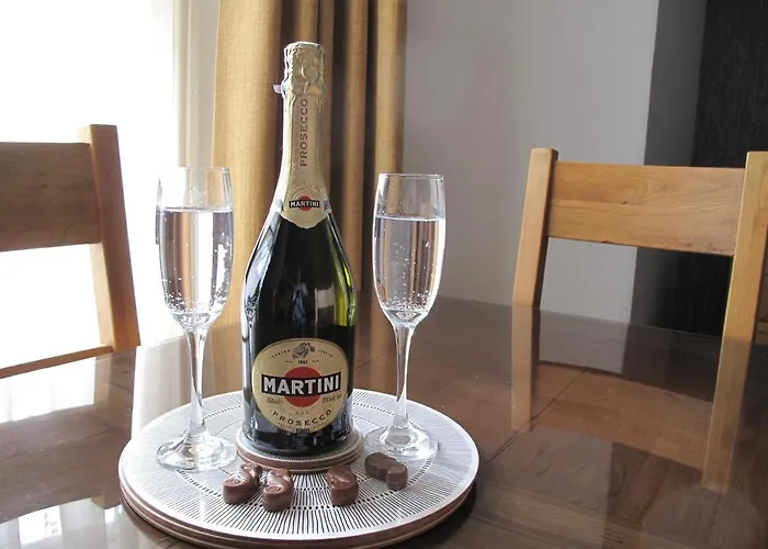 Scarborough, South Cliff Seaside Garden Apartment